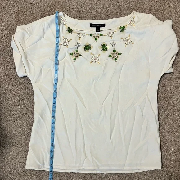 Banana Republic Jewel Neck Relaxed Short Sleeve Blouse - Picture 3 of 12